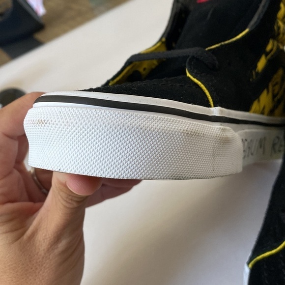 NWT Vans x The Shining House of Terror Sk8-Hi Sneakers boys size 3.5/ women’s 5 - Picture 8 of 10